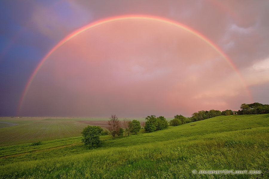natural full rainbow